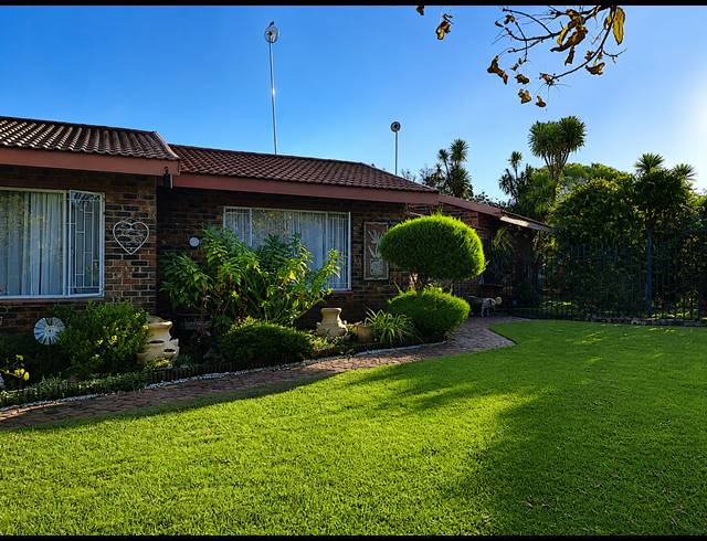 3 BEDROOM HOUSE FOR SALE IN FALCON RIDGE